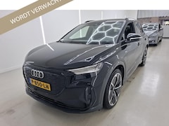 Audi Q4 e-tron - 40 204pk SOH 93, 7% S-Line Competition RS stoelen 77 kWh