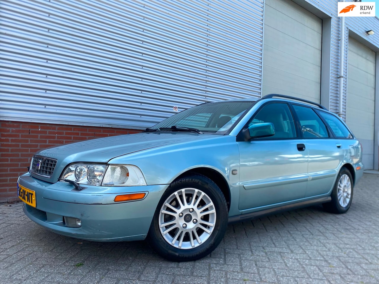 Volvo V40 - 2.0 Europa Elegance AUTOMAAT! - AutoWereld.nl