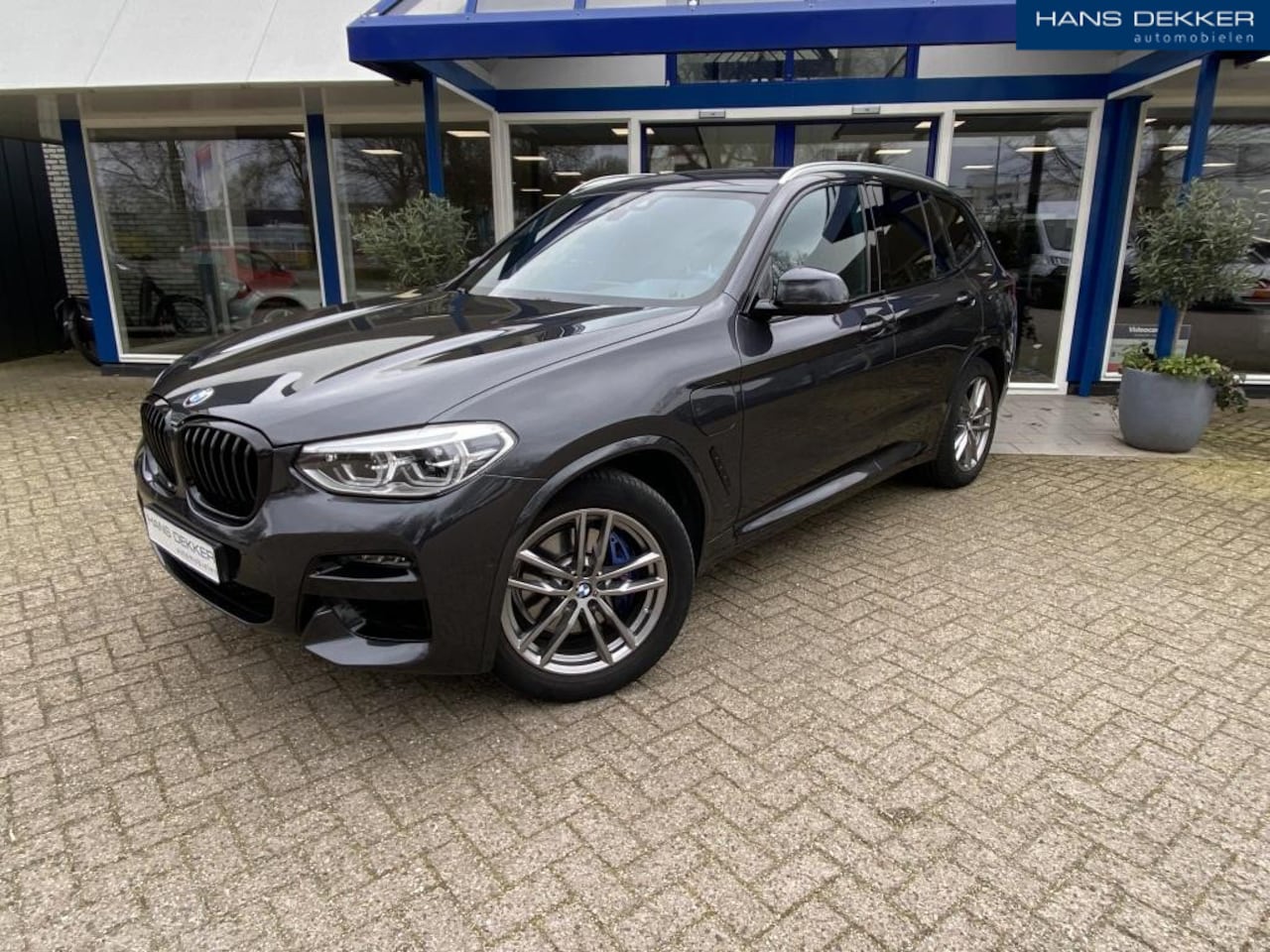 BMW X3 - xDrive30e High Executive I M-Sport 95% SOH / Trekhaak/ Cruise Control / Camera / Apple Car - AutoWereld.nl