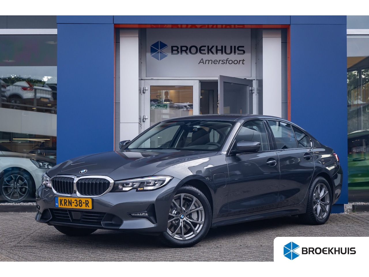 BMW 3-serie - 330e Business Edition Plus | 360 camera | Leder | Cruise control adaptief | Apple Carplay/ - AutoWereld.nl