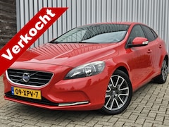 Volvo V40 - 1.6 D2 / Dealer Onderhouden/ Camera/ Navi/ PDC