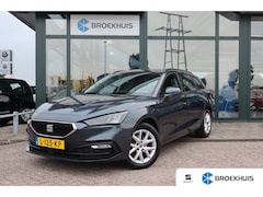 SEAT Leon Sportstourer - 1.5 TSI Style Business Intense 130PK | Achteruitrijcamera | Airco (automatisch) | Apple Ca