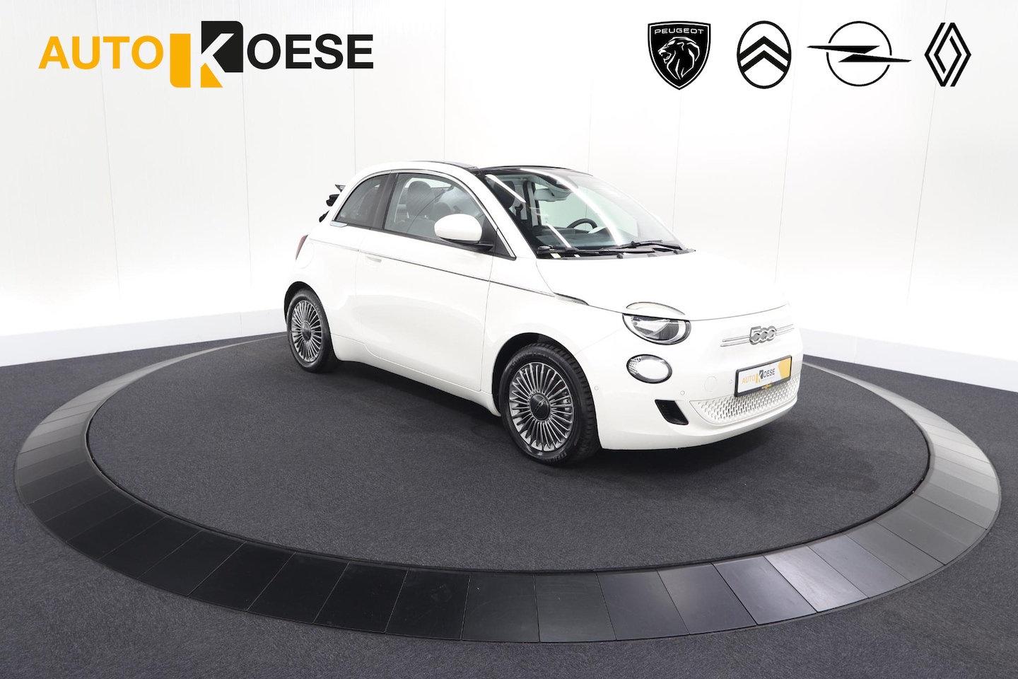 Fiat 500 C - Icon 42 kWh | SOH 96% | Convenience Pack | Camera | Dodehoekdetectie | Stoelverwarming - AutoWereld.nl