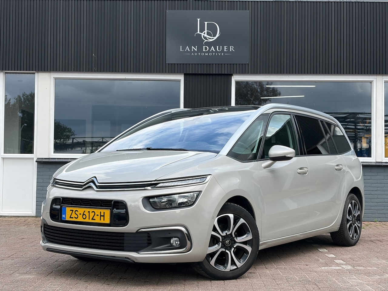 Citroën Grand C4 SpaceTourer - 1.2 PureTech Business / Unieke Kleur / Camera / Navi - AutoWereld.nl