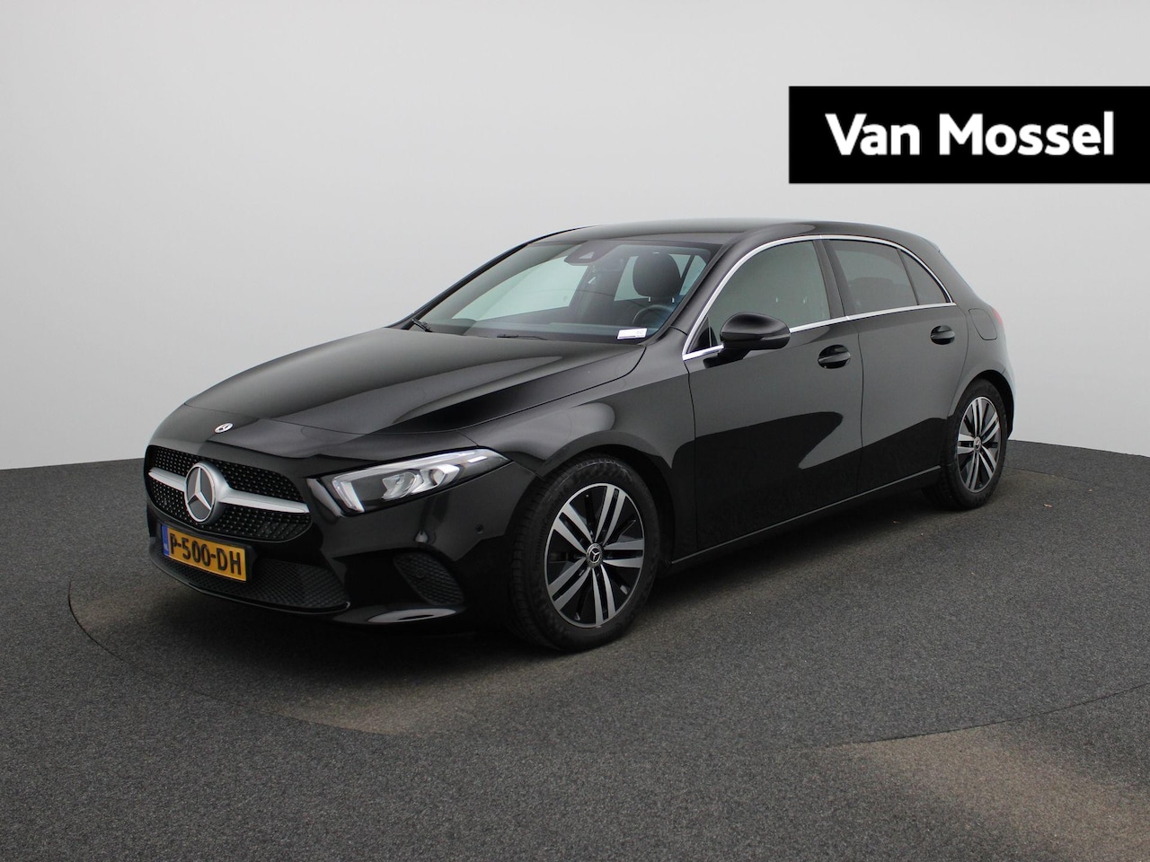 Mercedes-Benz A-klasse - 180 Business Solution Luxury | Automaat | Apple Carplay/Android Auto | Trekhaak | Sfeerver - AutoWereld.nl