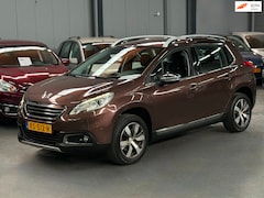 Peugeot 2008 - 1.6 VTi Première 120 Pk Trekhaak Nieuwe APK PDC NAVI
