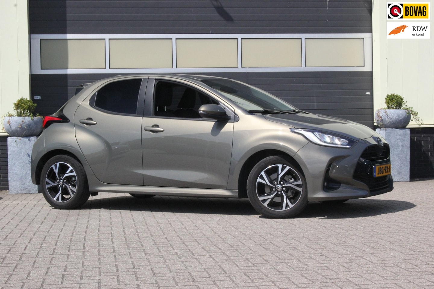 Toyota Yaris - 1.5 Hybrid 115 Dynamic | Camera | Carplay | - AutoWereld.nl