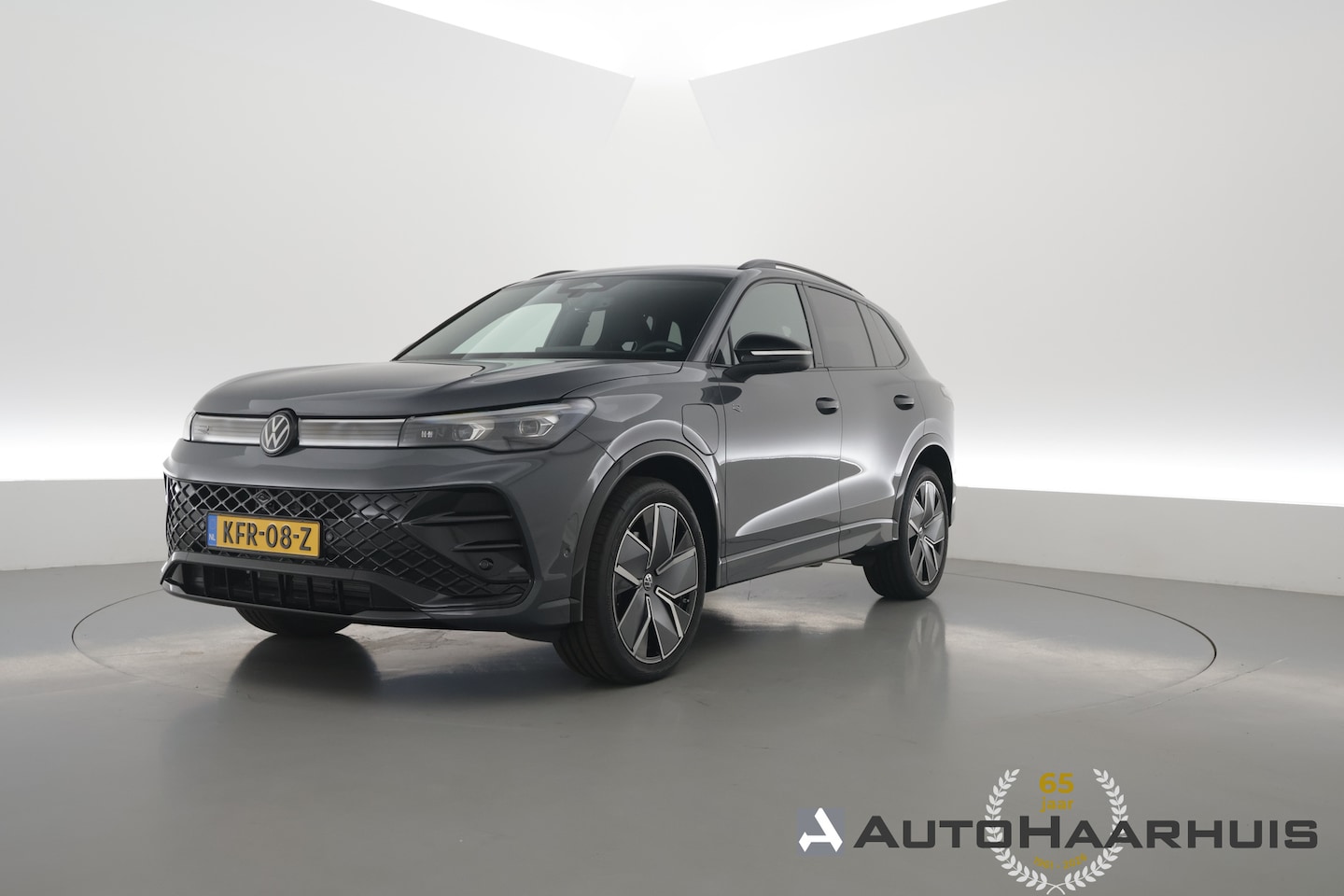 Volkswagen Tiguan - 1.5 eHybrid R-Line Edition 272pk | HUD | 360cam | Massage | IQ. Light | Stoel- Stuurverw. - AutoWereld.nl