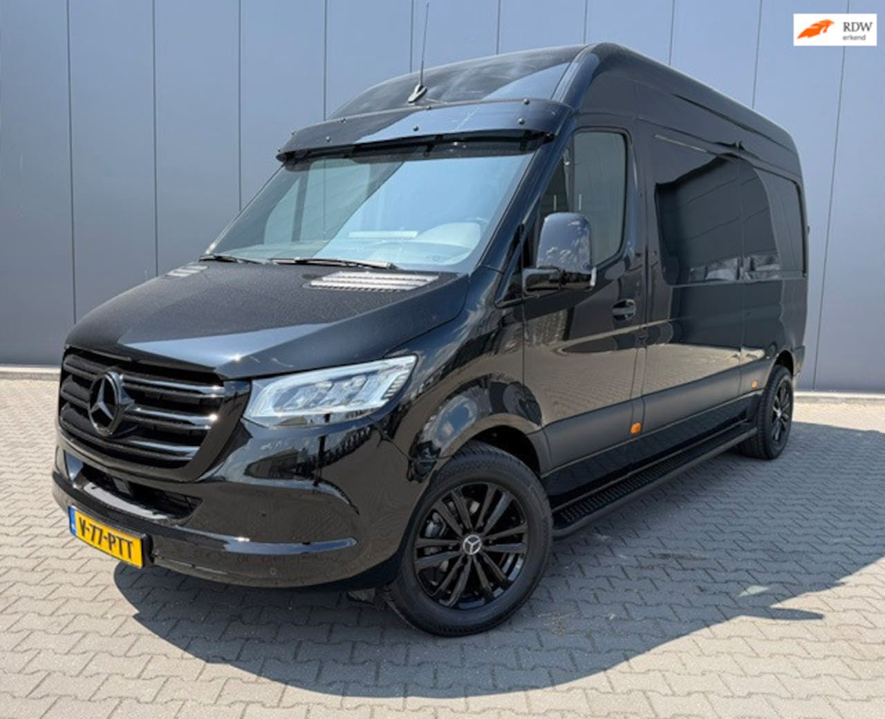 Mercedes-Benz Sprinter - 215 CDI L2H2 AUTOMAAT FULL-LED AIRCO DAB TREKHAAK - AutoWereld.nl