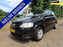 Volkswagen Fox - 1.2 Trendline Airco Stuurbekrachtiging *Zuinige Auto
