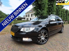 Skoda Superb Combi - 2.0 TSI Ambition Business Line Automaat/DSG Ecc Cruisecontrol Navigatie Xenon Beutooth Lm