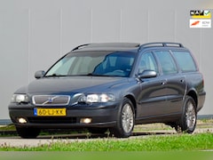 Volvo V70 - 2.5 T AWD AUT Titanium 2.5t | 7 Zitter | DAK | NL