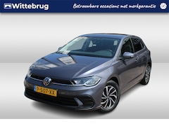 Volkswagen Polo - 1.0 TSI 95pk Life / Navigatie by APP / LM 15 inch / Parkeersensoren / LED Lage km stand