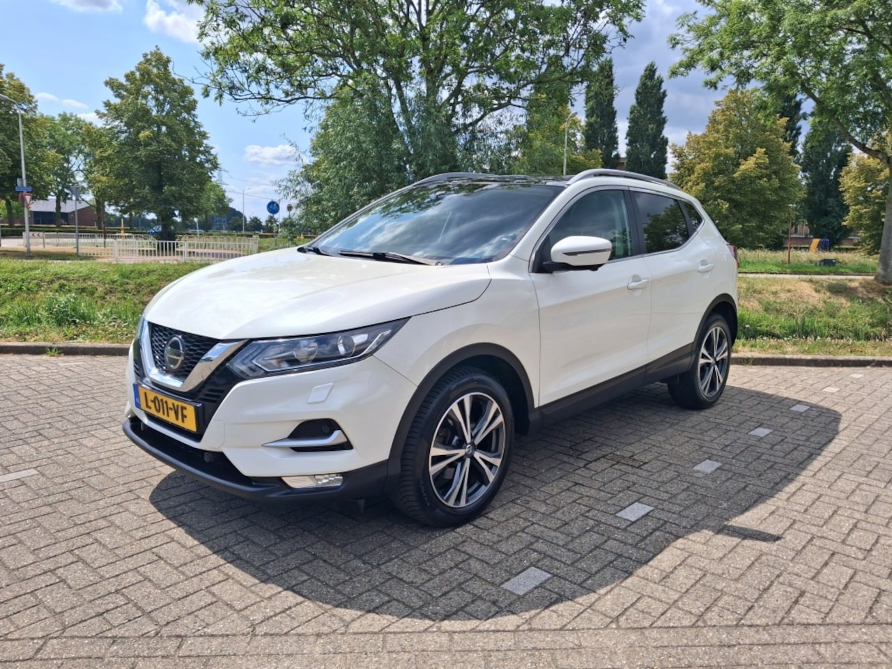 Nissan Qashqai - 1.2 N-Connecta Automaat - AutoWereld.nl
