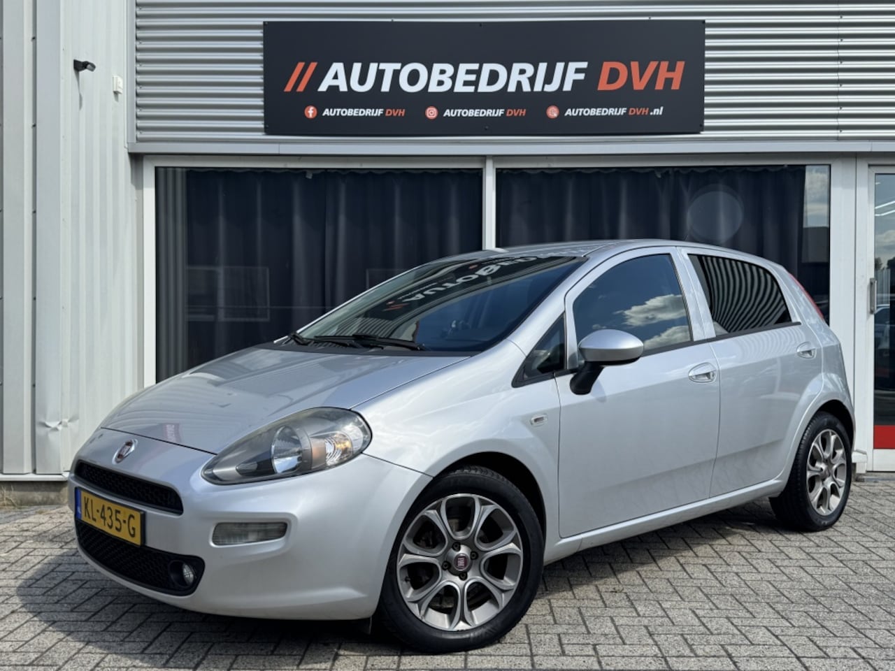 Fiat Punto Evo - 0.9 TwinAir/ Alcantara/ Cruise/ Airco/ NAP - AutoWereld.nl