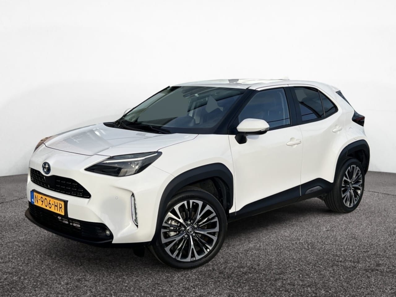 Toyota Yaris Cross - 1.5 Hybrid Executive| JBL| HUD| Stoel.verw| PDC - AutoWereld.nl