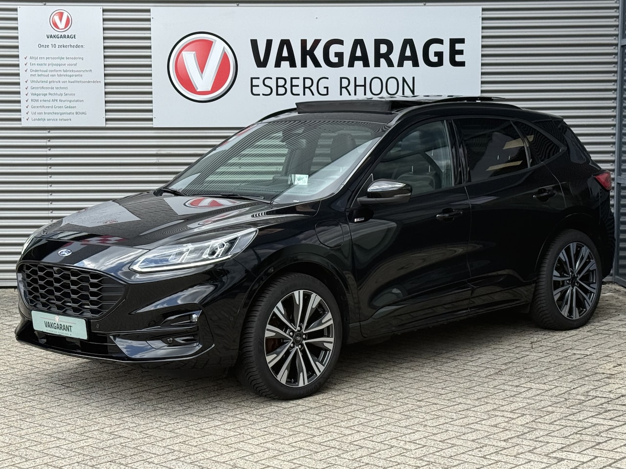 Ford Kuga - 2.5 PHEV ST-Line X SCHUIFDAK,NAV/CAM,B&O,20INCH - AutoWereld.nl