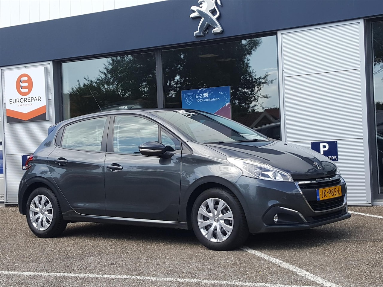 Peugeot 208 - 1.2 82pk 5D Blue Lion Navigatie | AIRCO | Cruise control | Parkeersensoren achter | Blueto - AutoWereld.nl