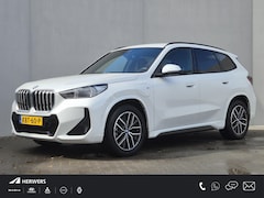 BMW X1 - xDrive25e M-Sport / Fabrieksgarantie t/m 12-2027 / Accu SOH 96, 33% / Trekgewicht 1.700 kg
