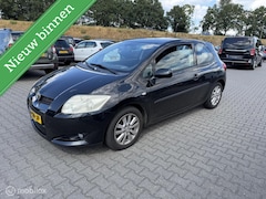 Toyota Auris - 1.6-16V Luna