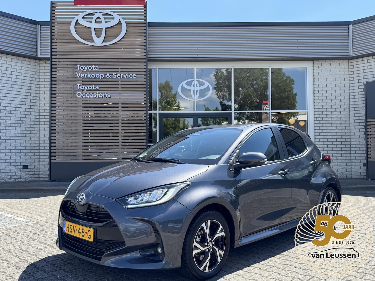 Toyota Yaris - HYBRID 115 DYNAMIC COMFORT-PACK STOEL/STUURVERW PARK-SENSOREN BLIND-SPOT APPLE/ANDROID KEY - AutoWereld.nl