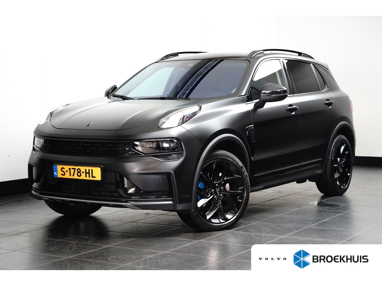 Lynk & Co 01 - 1.5 | Gewrapt | Panoramadak | 360 Camera | Adaptieve Cruise | - AutoWereld.nl