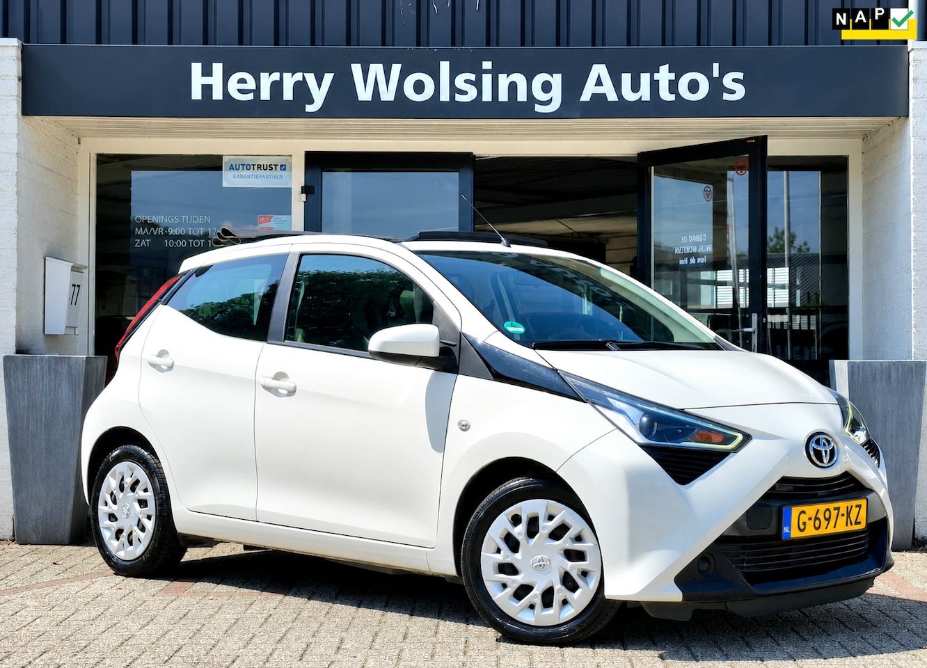 Toyota Aygo - 1.0 VVT-i x-play limited Cabrio Top Airco Camera - AutoWereld.nl