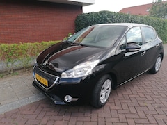 Peugeot 208 - 1.2 PureTech Blue Lease Navi / Cruise / Airco