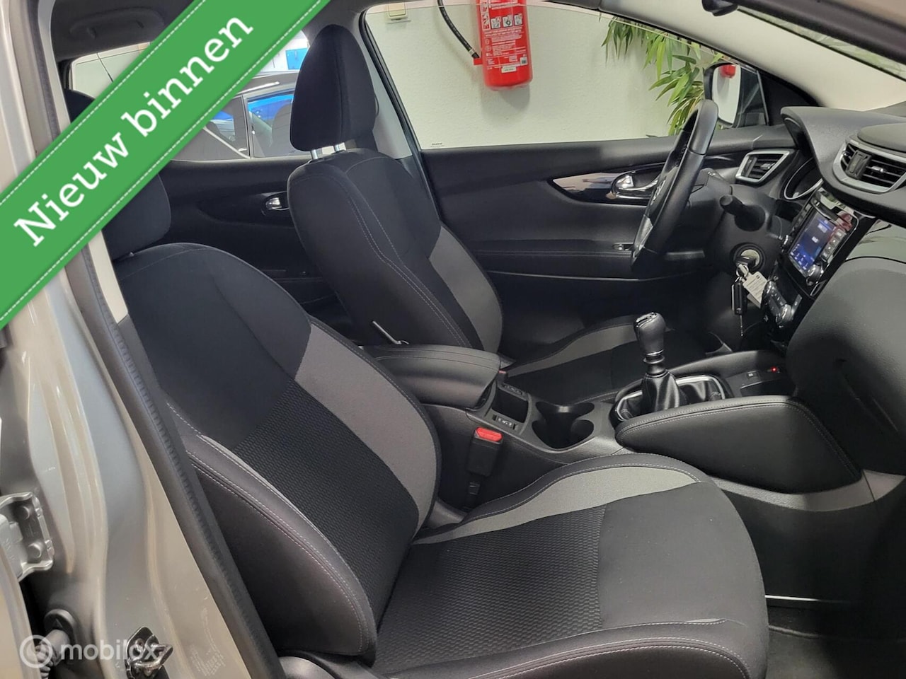 Nissan Qashqai - 1.3 DIG-T Acces Edition *ANDROID, CAMERA, PDC, TRKHK, STOELVERW, RIJKLAARPRIJS!*