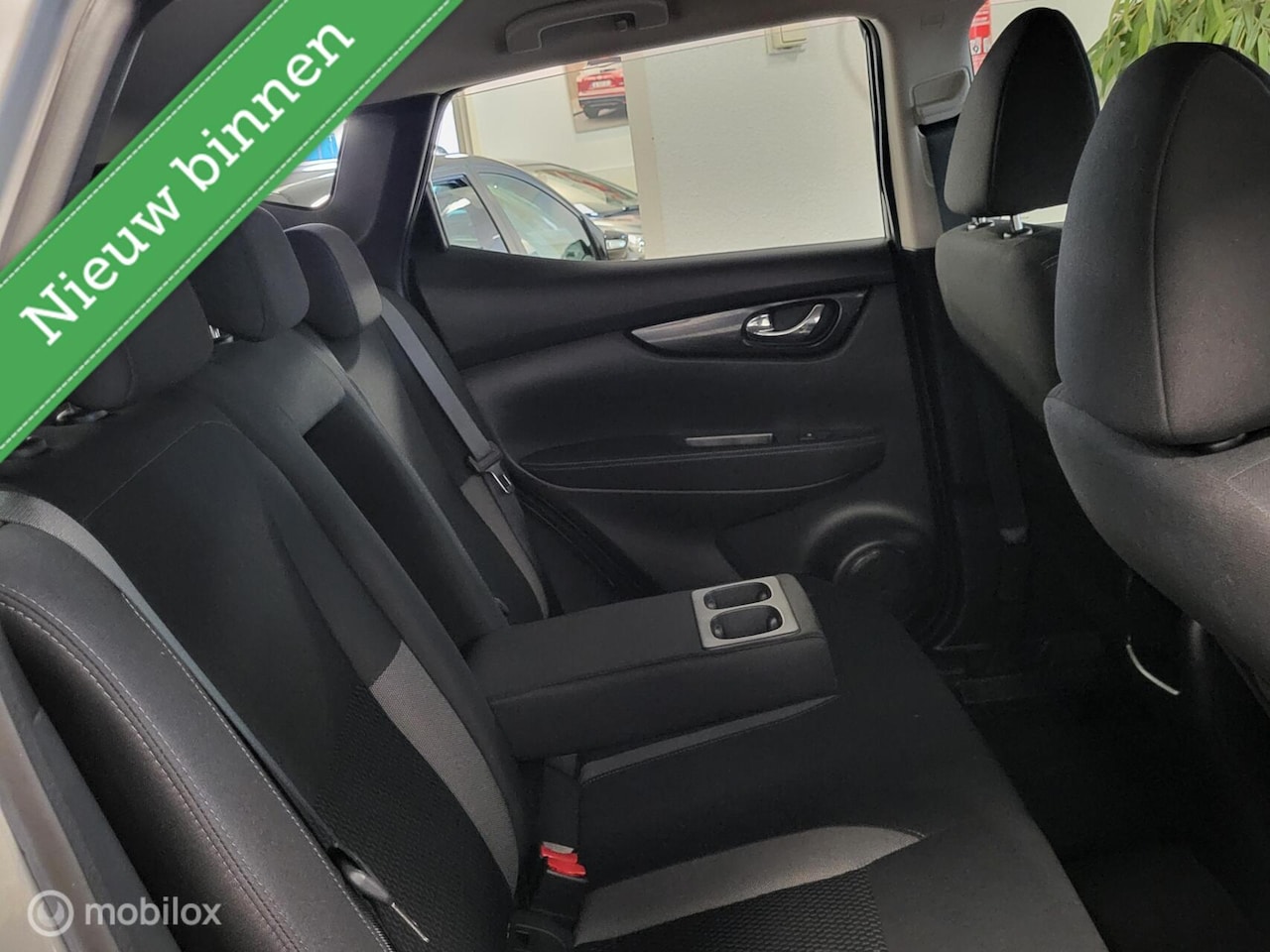 Nissan Qashqai - 1.3 DIG-T Acces Edition *ANDROID, CAMERA, PDC, TRKHK, STOELVERW, RIJKLAARPRIJS!*
