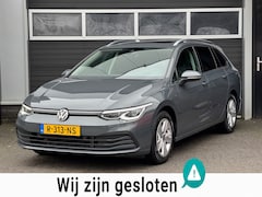 Volkswagen Golf Variant - 1.0 eTSI DSG Life Pano, Adaptive Cruise, Keyless, Dodehoek, Camera