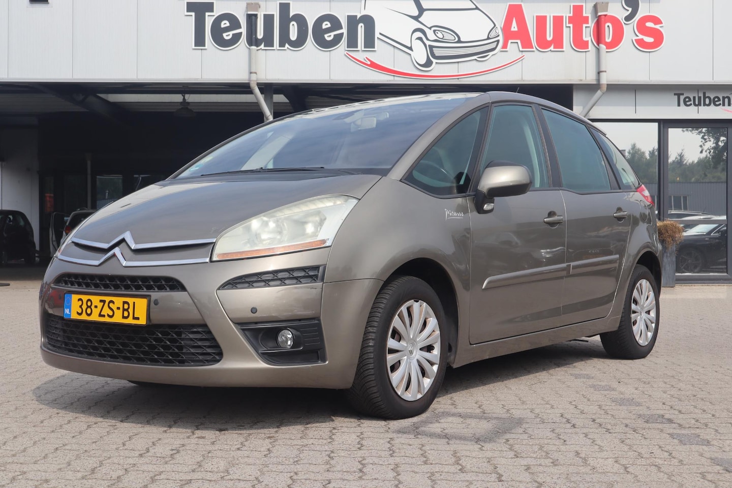 Citroën C4 Picasso - 1.8-16V Ambiance 5p. | Nieuwe APK | Climate control | Trekhaak | Cruise control | Zie foto - AutoWereld.nl