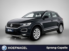 Volkswagen T-Roc - 1.5 TSI Sport | Trekhaak | Camera | CarPlay | Stoel-/Stuuverwarming | Adaptive Cruise |