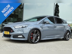 Ford Focus - 2.0 ST-3 | SCHUIFDAK | XENON | LEDER | KEY-LESS | CAMERA | WINTERPACK | KW VERLAGING