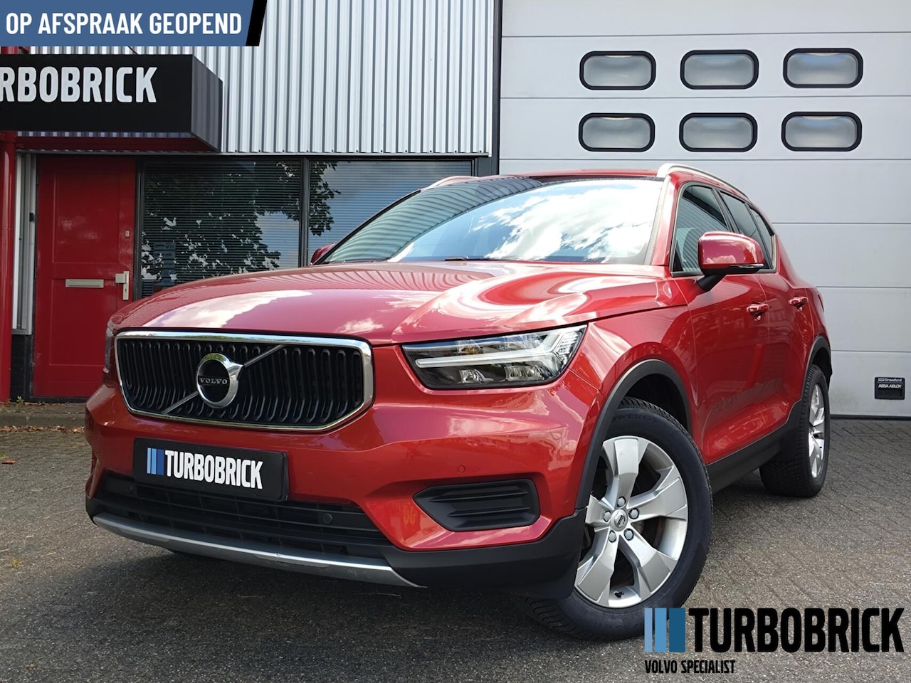 Volvo XC40 - 1.5 T3 Momentum |LED|Keyless|Harman Kardon|Dealeronderhouden - AutoWereld.nl