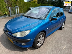 Peugeot 206 - 1.4-16V 3-DRS Gentry AIRCO CRUISE LMV NAP