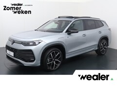 Volkswagen Tayron - 1.5 eHybrid R-Line Edition | 272 PK | SoH 97% | Trekhaak | Panoramadak | Area view 360 | M