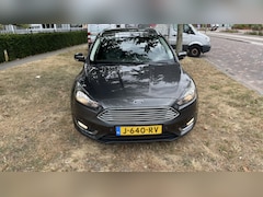Ford Focus Wagon - 1.5 Titanium Edition Full map leer 150 pk climaat