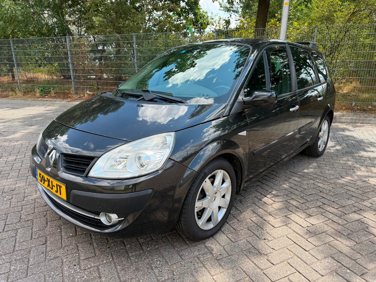Renault Grand Scénic - 2.0-16V Tech Line 7p. 2.0-16V Tech Line 7persoons - AutoWereld.nl