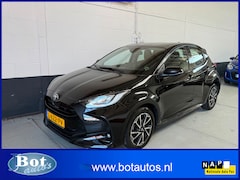 Toyota Yaris - 1.5 VVT-i Dynamic / 7X YARIS OP VOORRAAD / 1E EIGENAAR / ACHTERUITRIJCAMERA / AIRCO / CRUI