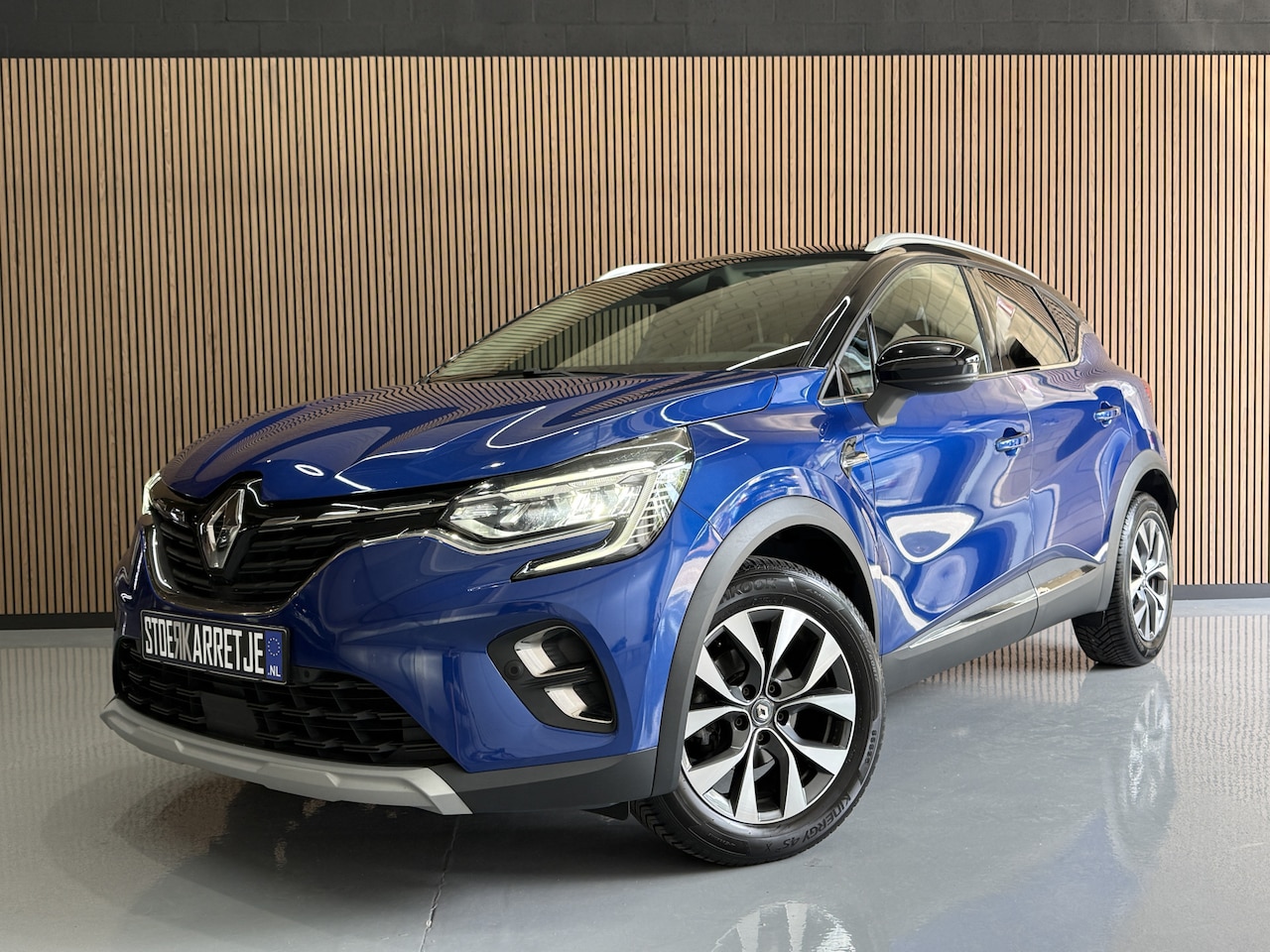 Renault Captur - 1.0 TCe 100 Intens | Groot navi | Camera | Carplay | 17' | Stoelverwarming | 100% Onderhou - AutoWereld.nl