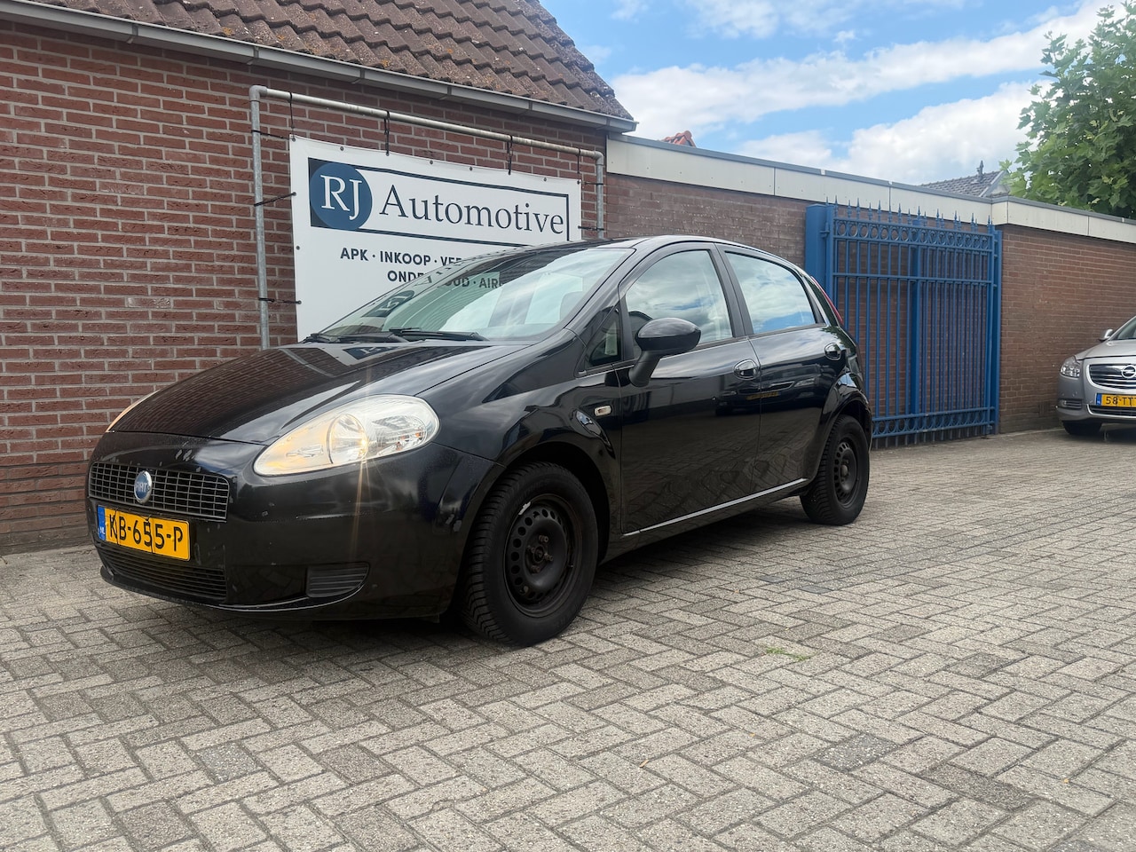 Fiat Punto - 1.4 Active APK3-2027 - AutoWereld.nl