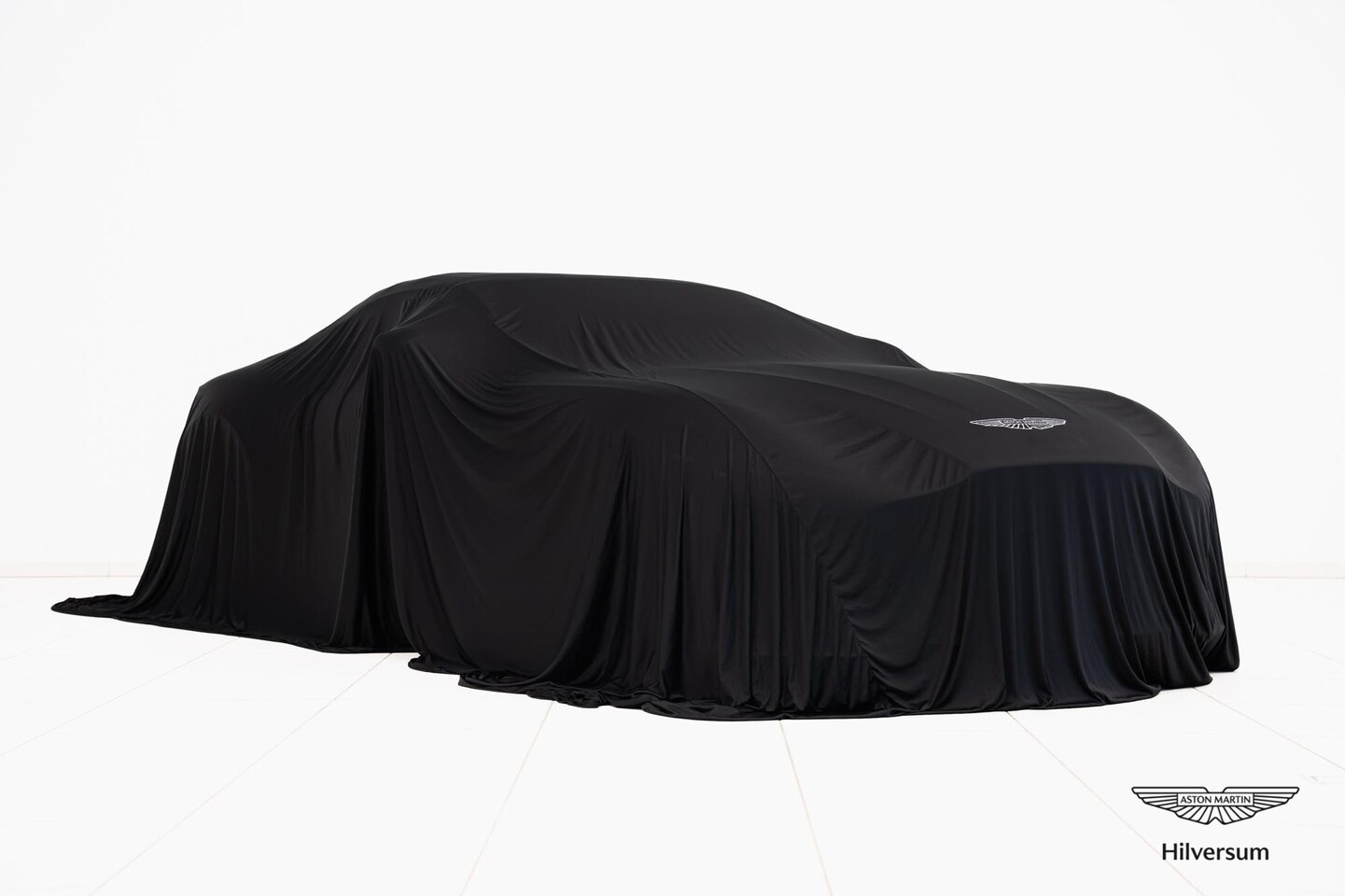 Aston Martin Vantage - Coupe | Verwacht* | Manual | Carbon Fibre Package | Carbon Ceramic Brakes | Incl BPM | - AutoWereld.nl