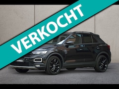 Volkswagen T-Roc - 1.5 TSI Sport 150PK Automaat | Black Style | Achteruitrijcamera | ACC | Blind Spot