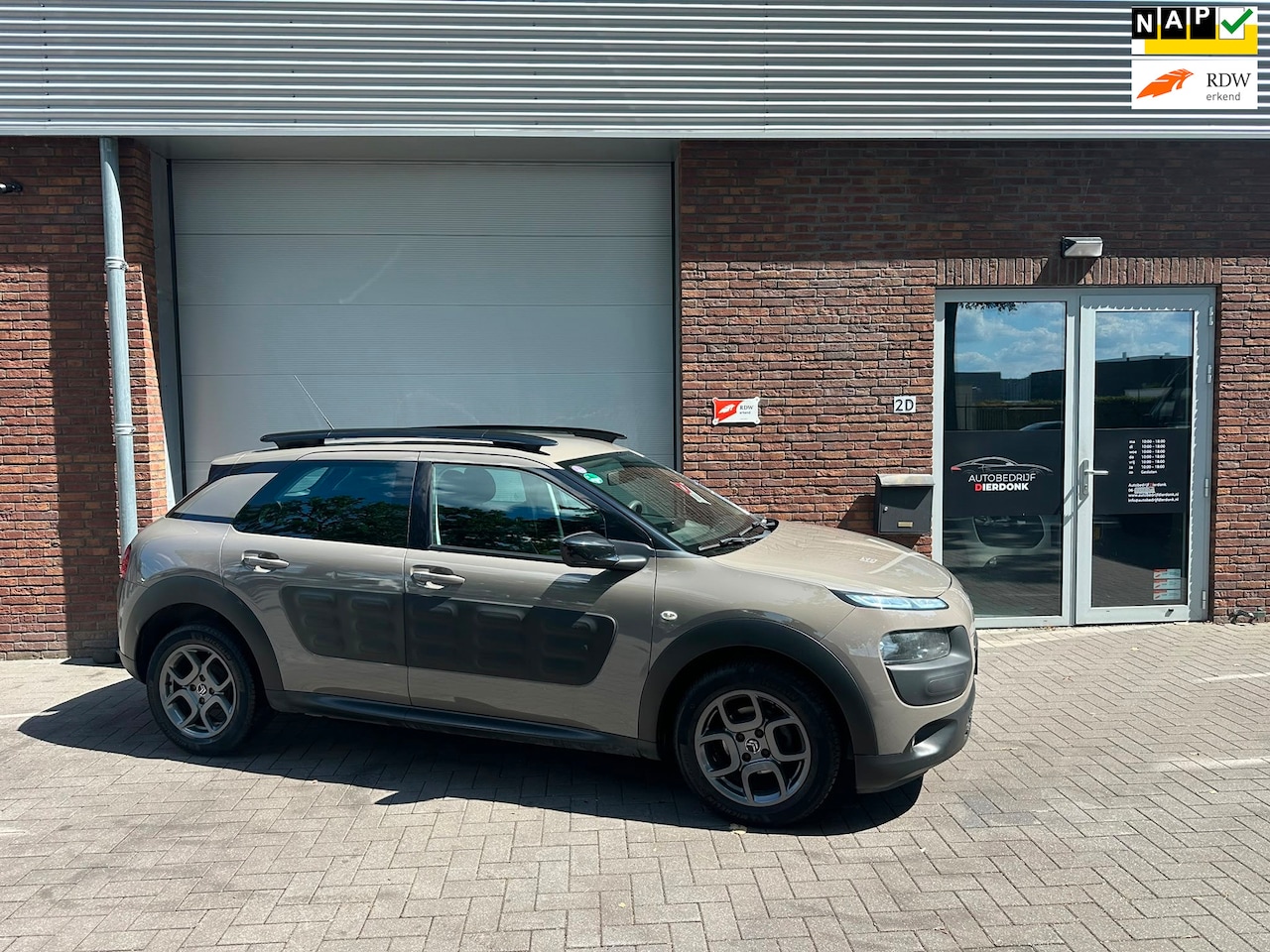 Citroën C4 Cactus - 1.2 PureTech Feel|AUTOMAAT|AIRCO|NIEUWE APK - AutoWereld.nl