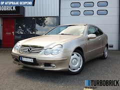 Mercedes-Benz C-klasse Sportcoupé - 200k. |Weinig km | Clima | Cruise