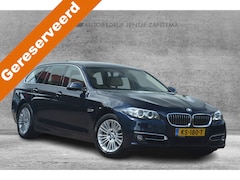 BMW 5-serie Touring - 520i Luxury Edition | Navi | Virtual-cockpit | Camera | Xenon | Comfortseats | NL auto |