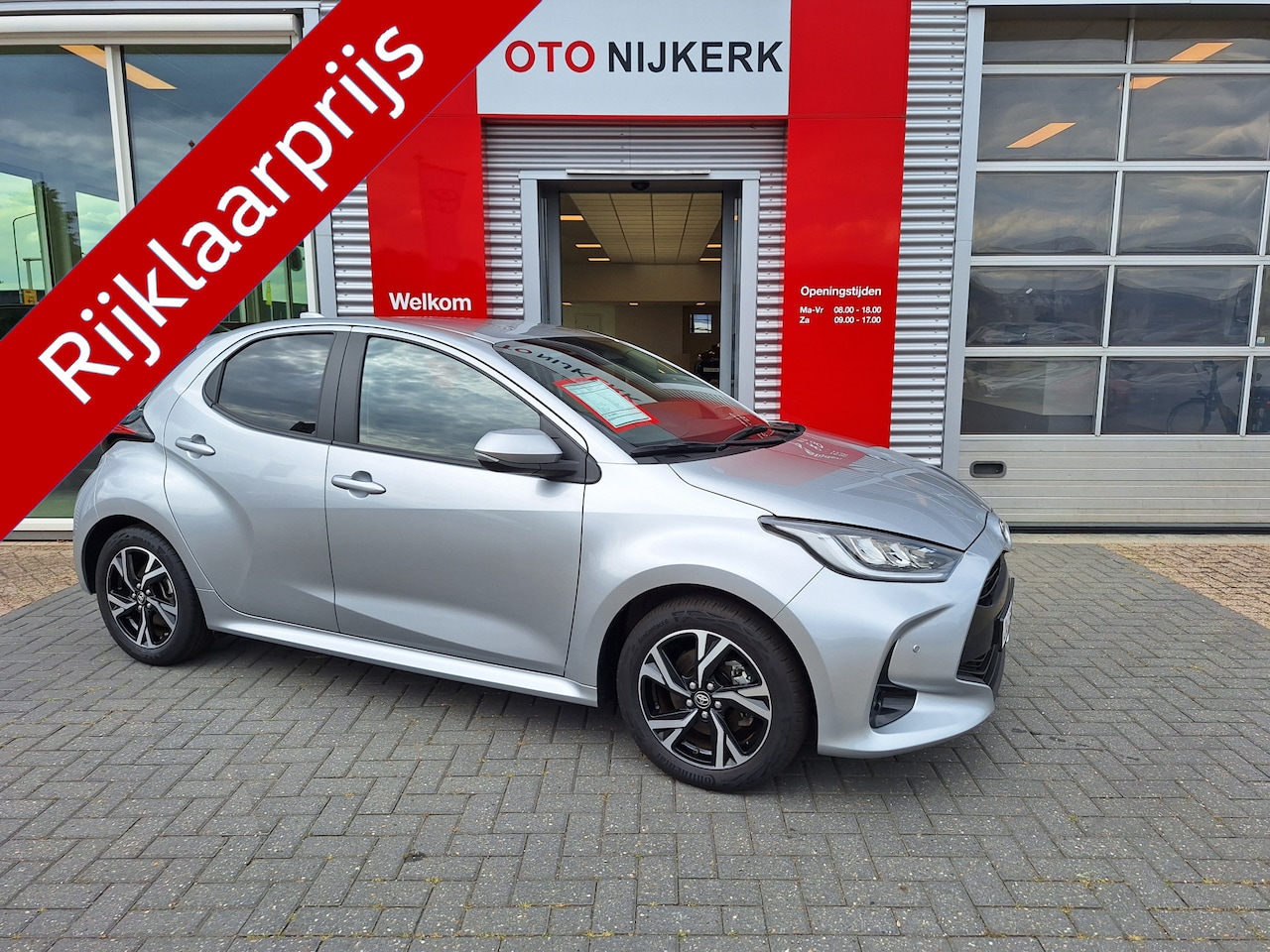 Toyota Yaris - 1.5 Hybrid 115 Dynamic Limited met Comfort Pack - AutoWereld.nl