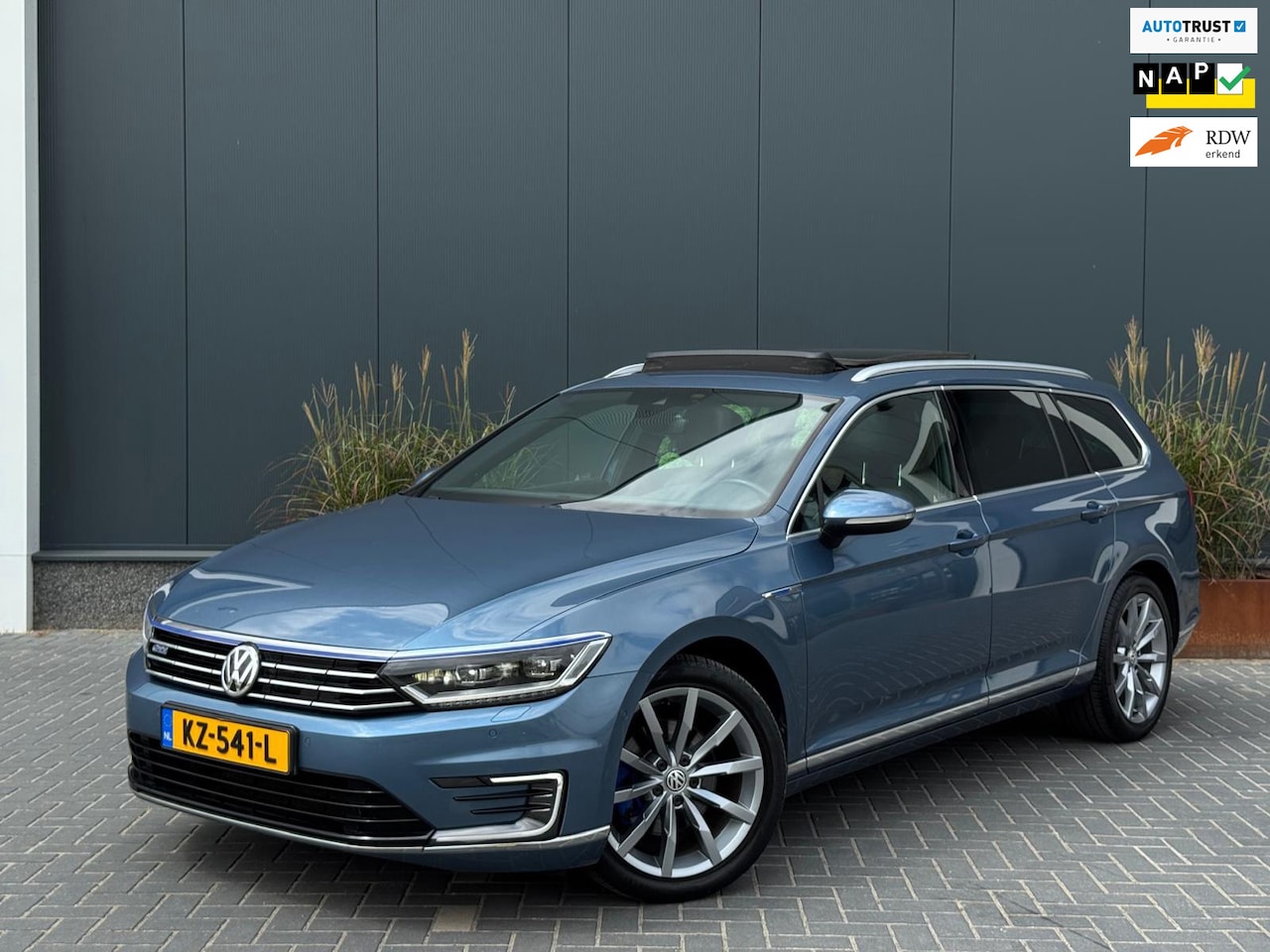 Volkswagen Passat Variant - 1.4 TSI GTE ORG NL|PANO|LEDER|CLIMATE|TREKHAAK - AutoWereld.nl