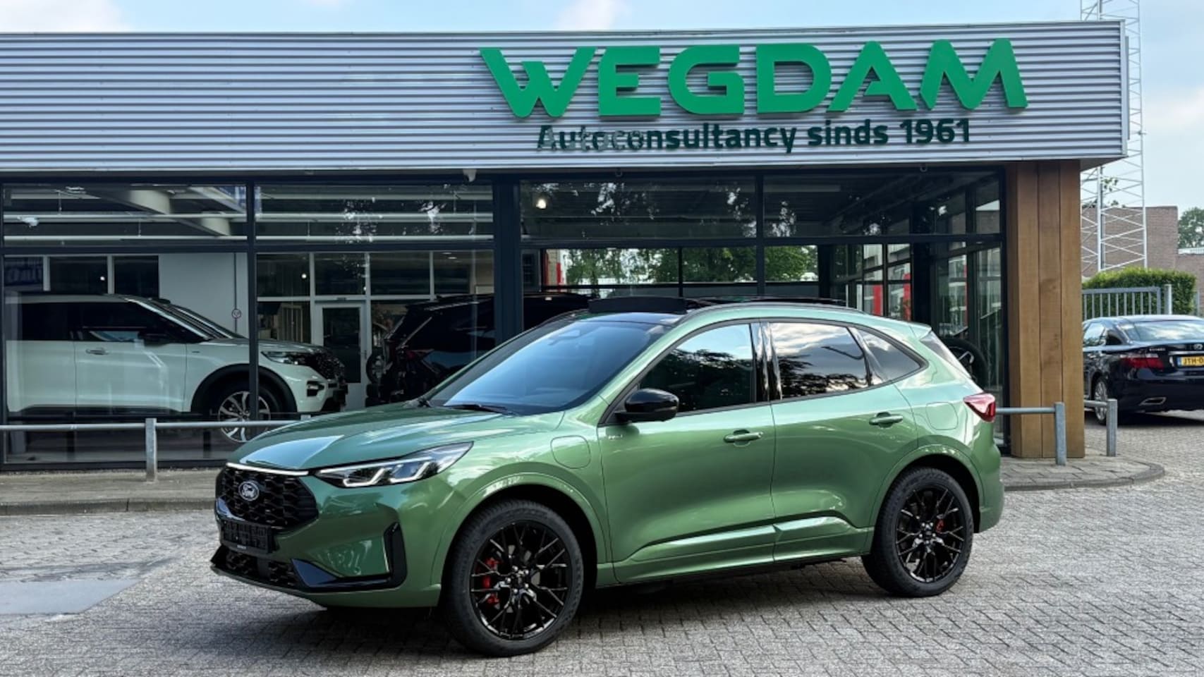 Ford Kuga - 2.5 PHEV ST-LINE X/ BLACK PACK FULL OPT. / Nieuwste model! Blue cruise mogelijk - AutoWereld.nl